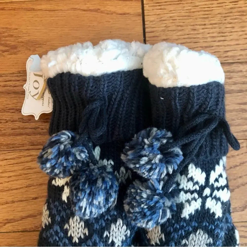 JOY Slipper Socks Grippers Navy Blue Faux Shearling Lining Women’s Size 4-10 NWT